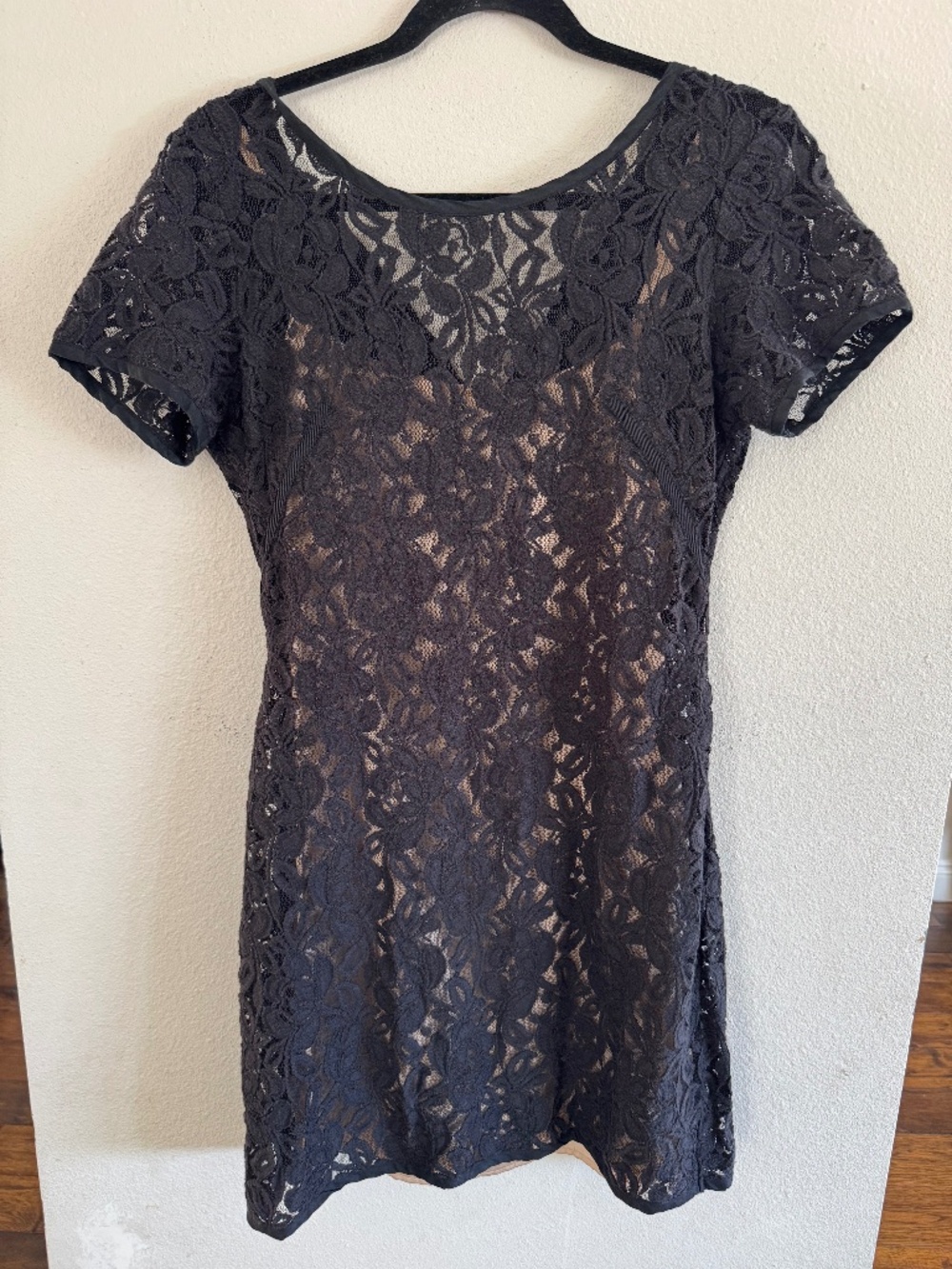 LOFT Black Lace Short Sleeve Dress Size 4